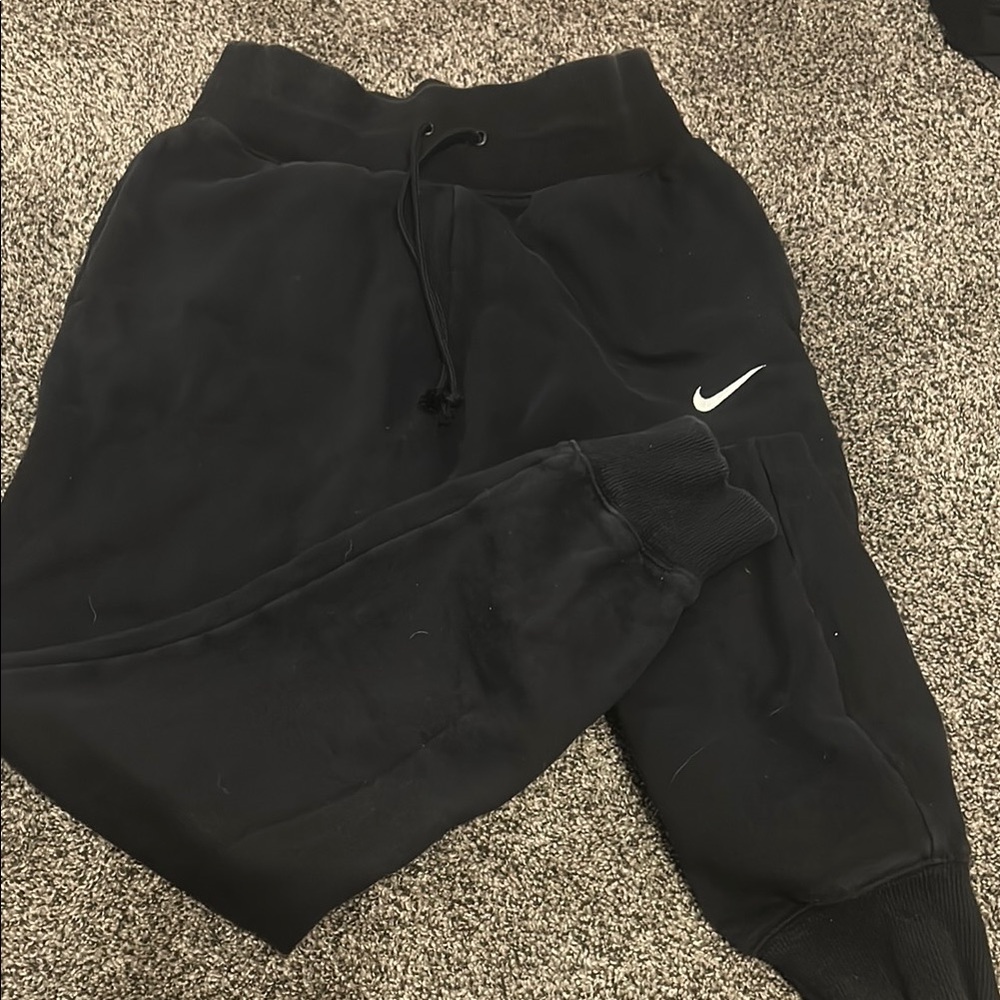 Nike Black Jogger Sweatpants with Elastic Cuffs